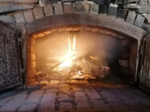 Chez grand ours chaman cluny