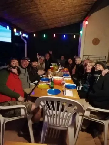 Montage des tipis chez grand ours chaman