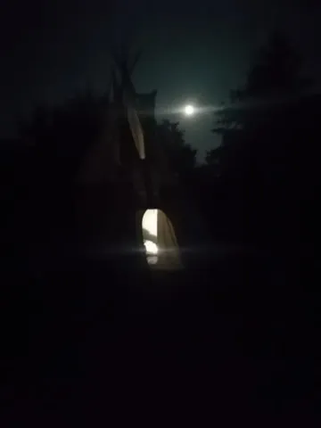 Chez grand ours chaman cluny