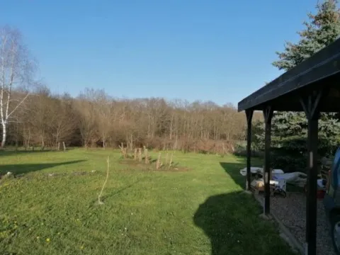 Montage des tipis chez grand ours chaman